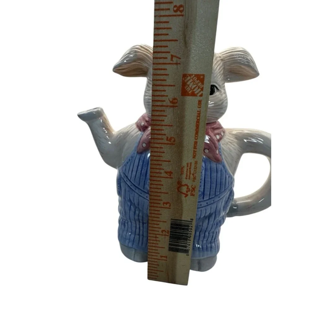 None pig teapot